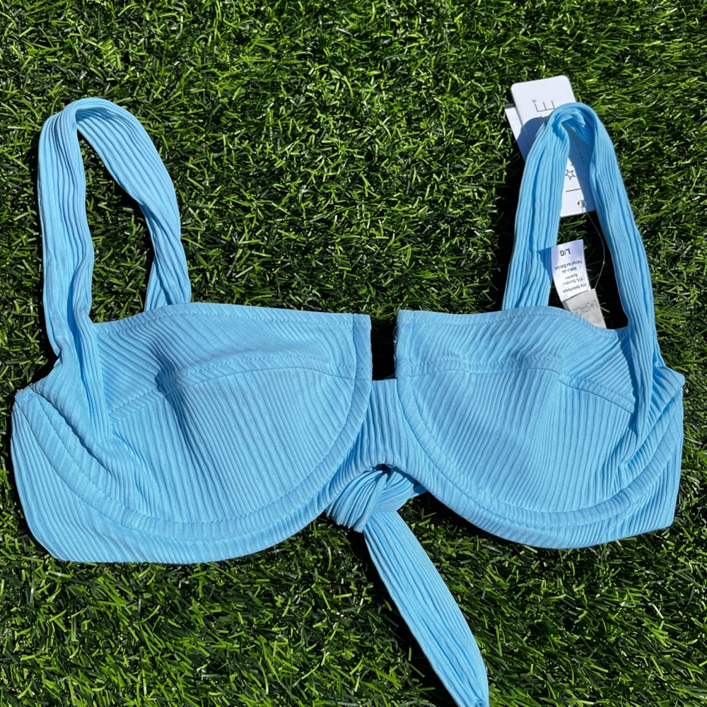 NWT L*space CAMELLIA bikini top, Blue, Size Large
